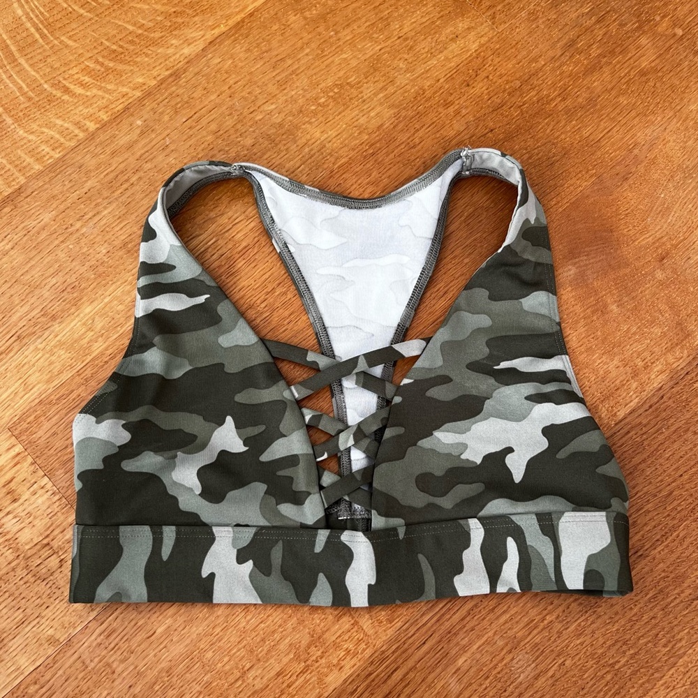 PINK Victoria's Secret ULTIMATE Army Green Pattern Sports Bra